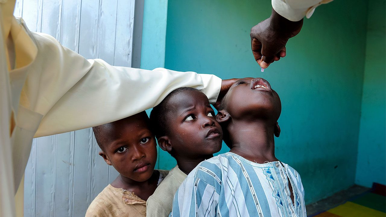 polio masih menular di beberapa negara membangun