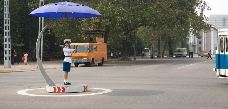 polis trafik korea utara 15 fakta pelik dan menarik mengenai korea utara