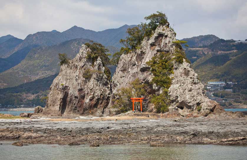 pulau omine jepun kawasan larangan