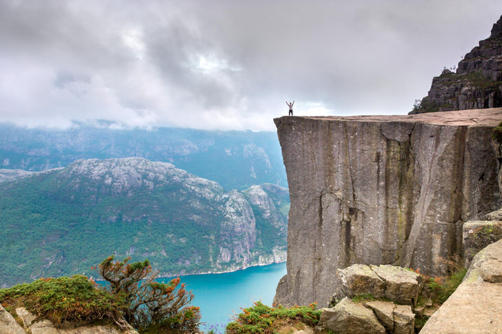 pulpit rock oleh andreas christensen