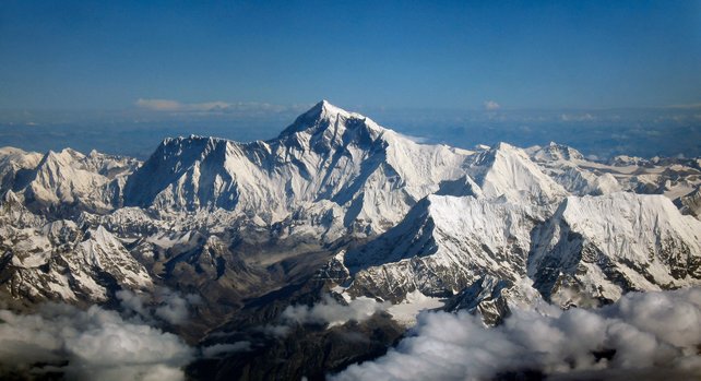 puncak gunung everest