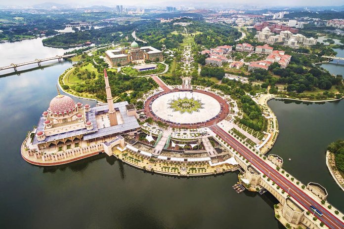 putrajaya pusat pentadbiran malaysia