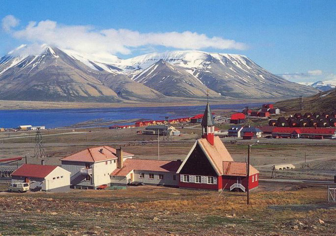 pyramiden norway bandar sunyi sepi 2