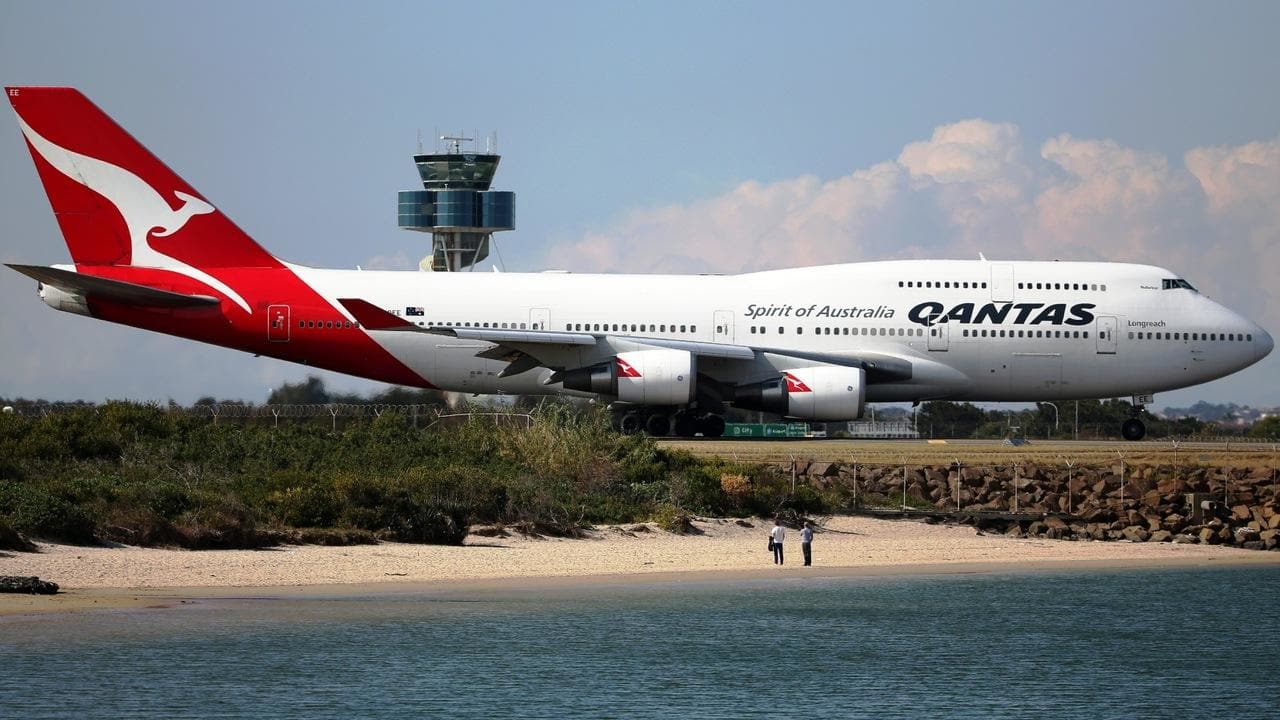 qantas penerbangan dari london ke perth ke 3 terpanjang di dunia