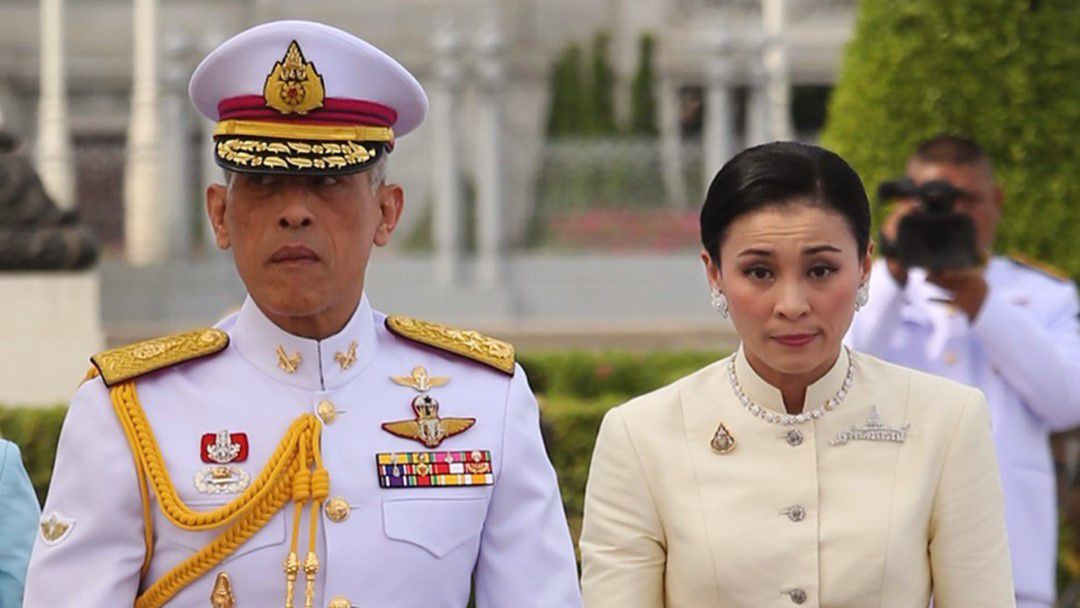 raja maha vajiralongkorn dan ratu suthida vajiralongkorn na ayudhaya