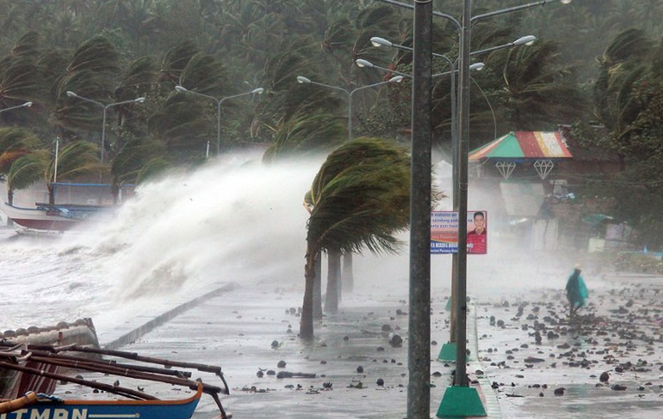 ribut taufan manfaat keburukan