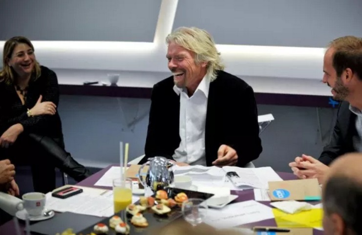 richard branson mesyuarat sambil makan