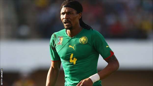 rigobert song pemain paling bermasalah disiplin