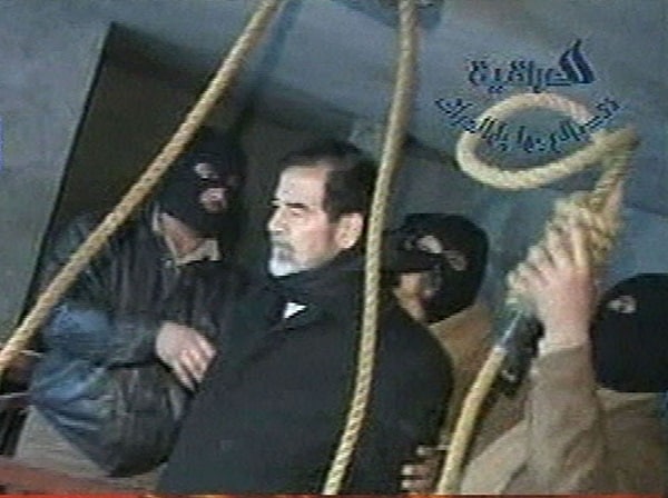 saddam hussein digantung hukuman