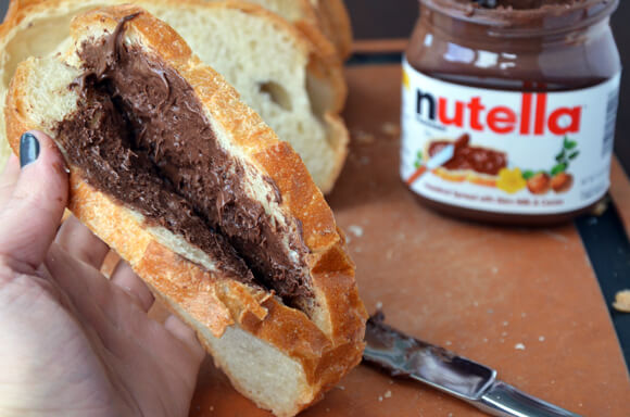 sapuan lepa nutella