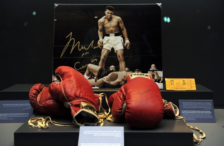 sarung tangan muhammad ali 1965