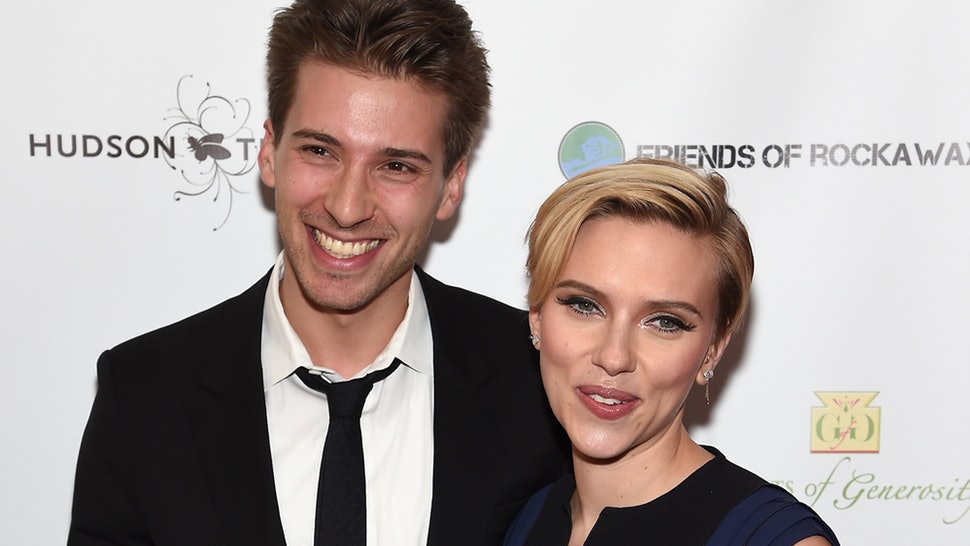 scarlett johansson kembar abangnya lelaki