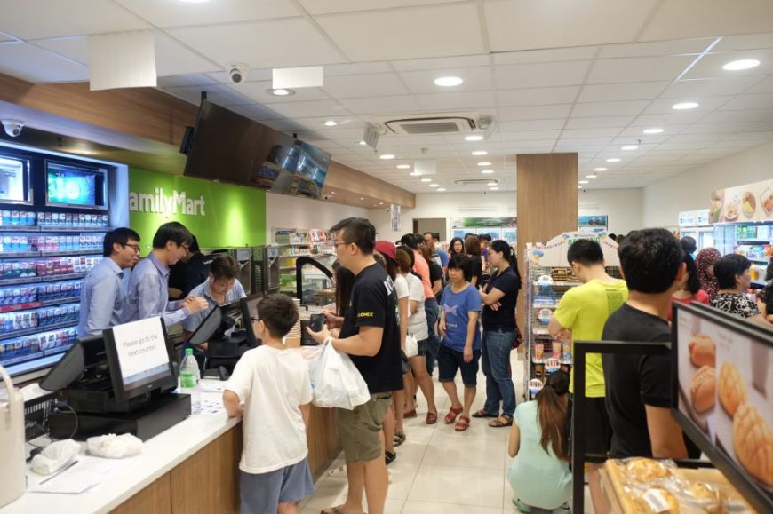 sebab mengapa rakyat malaysia suka familymart 2