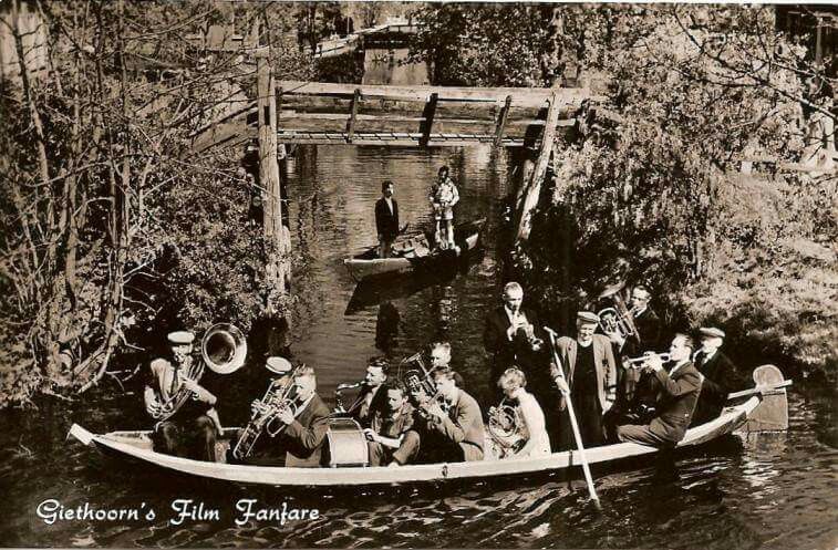 sejarah perkampungan giethoorn