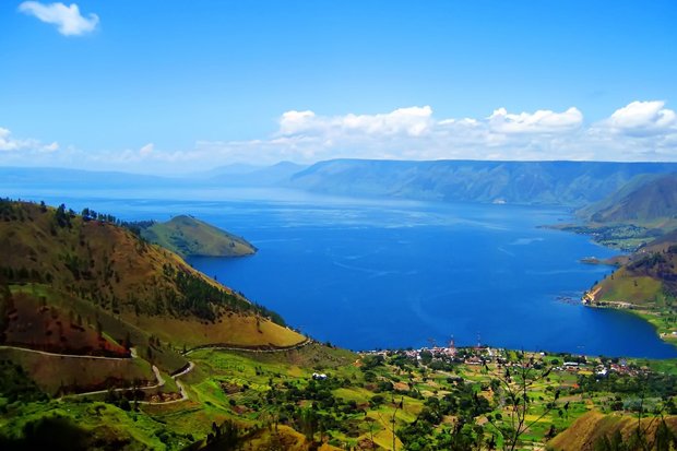 sejarah terbentuknya danau toba