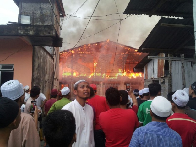 sekolah pondok tahfiz terbakar