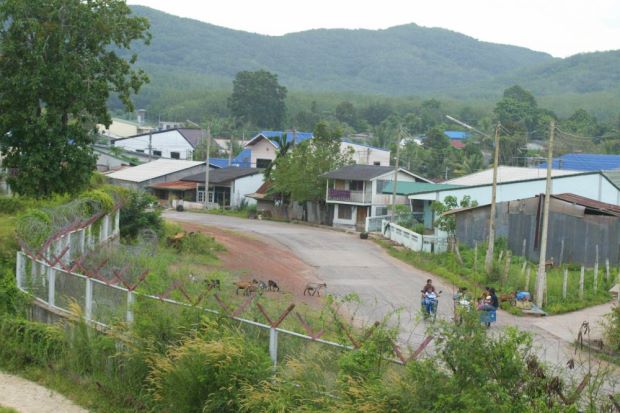 sempadan padang besar thai malaysia