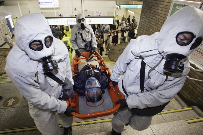 serangan sarin di stesen kereta api bawah tanah tokyo