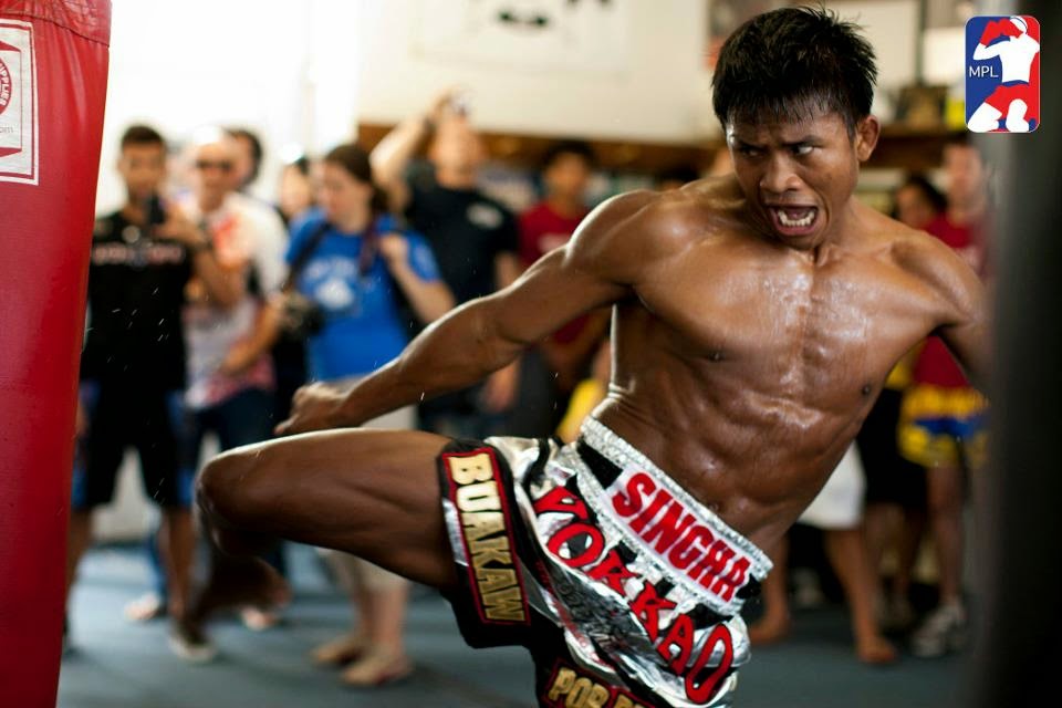 sesi latihan buakaw banchamek