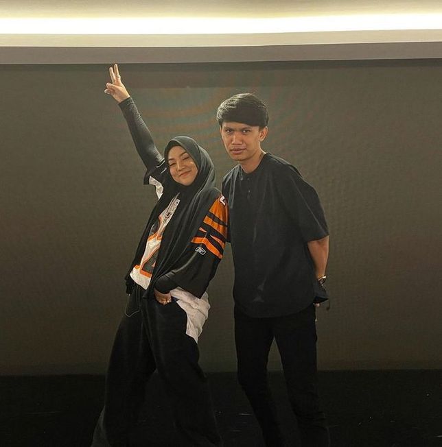 shila amzah ubai