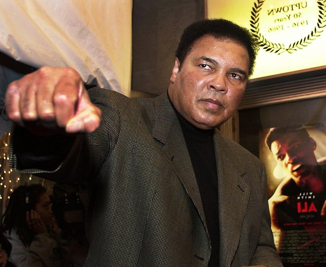 siapa lebih hebat mike tyson atau muhammad ali 13