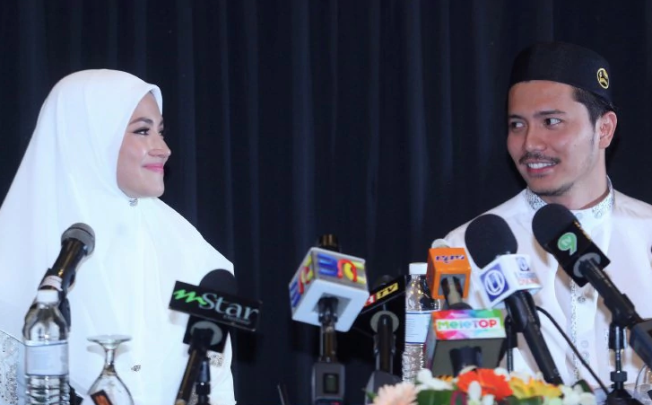 sidang media fattah dan fazura lerai spekulasi pernikahan