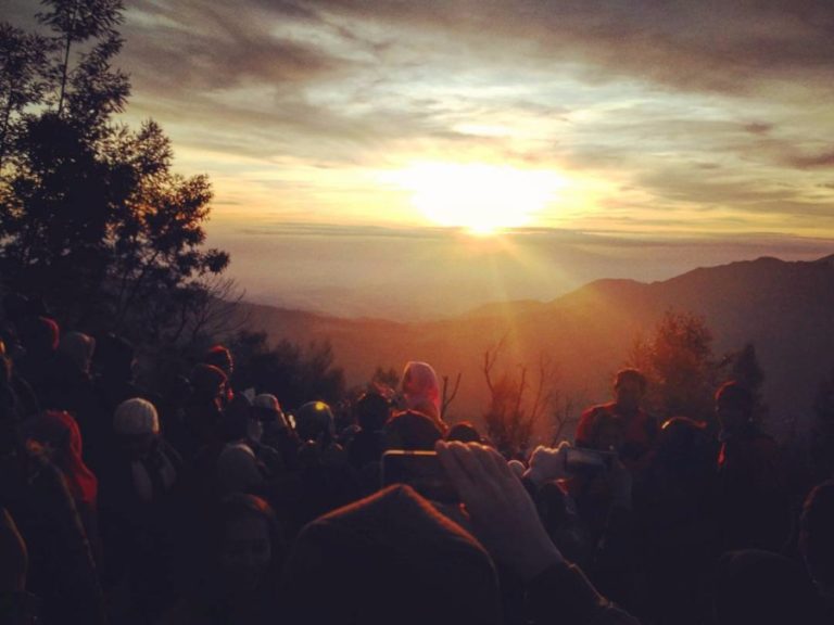 sikunir hill di dataran tinggi dieng 117