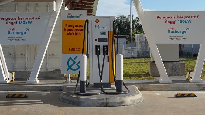 stesen pengecas shell kapasiti tinggi