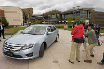 steve ballmer memandu ford fusion hybrid