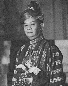 sultan badlishah ibni almarhum sultan abdul hamid halim shah pengganti bapanya sebagai sultan kedah 691