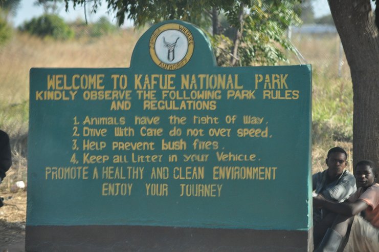 taman negara kafue papan tanda selamat datang