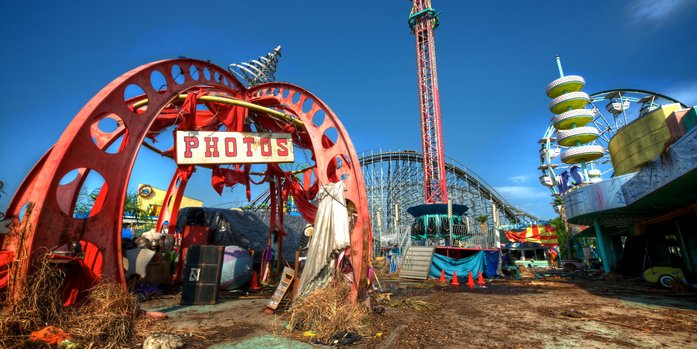 taman tema six flags new orleans terbengkalai