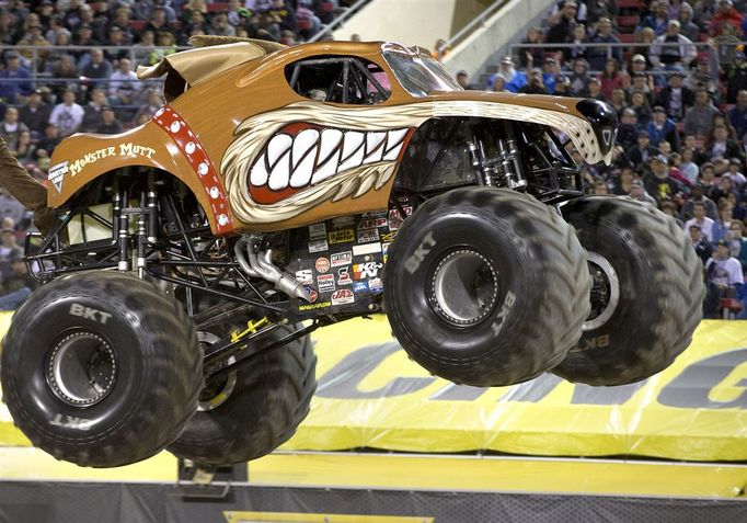 tayar monster truck