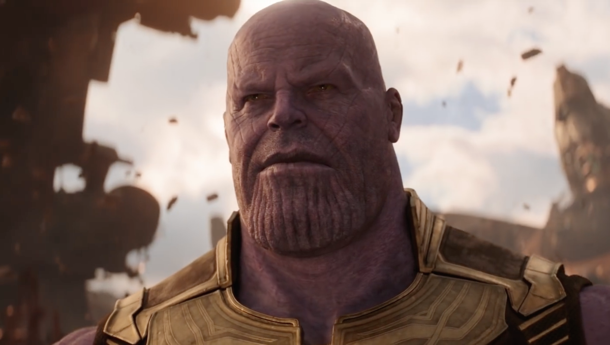 thanos senyum