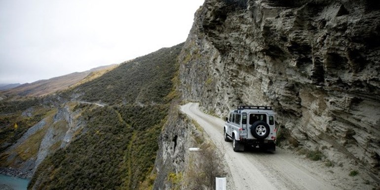 the skippers canyon road 240