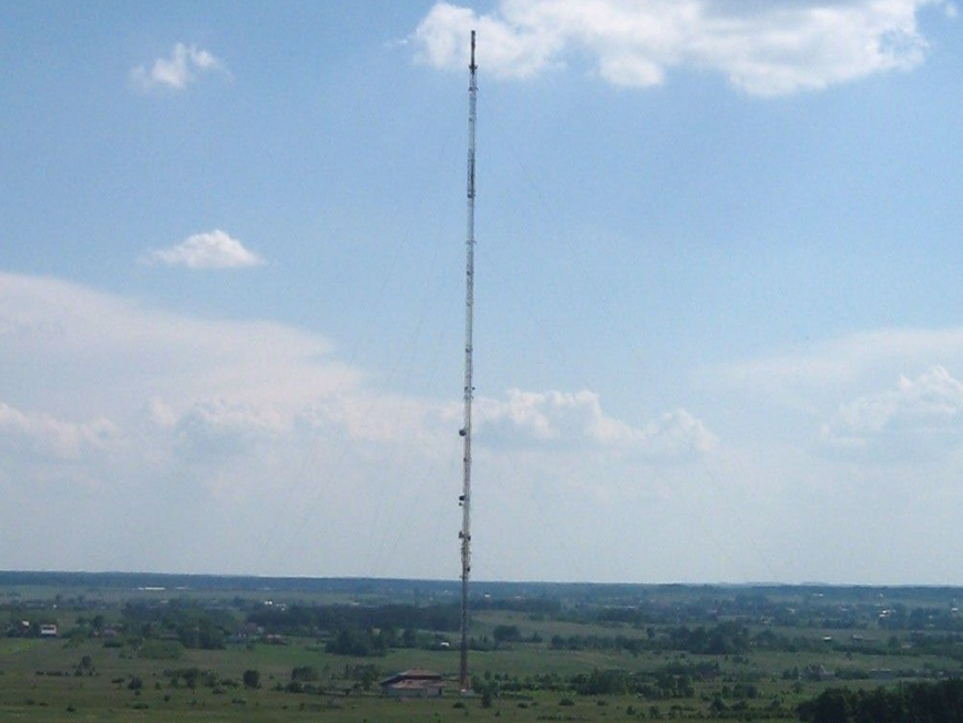 tiang radio warsaw struktur paling tinggi di dunia yang runtuh pada tahun 1991