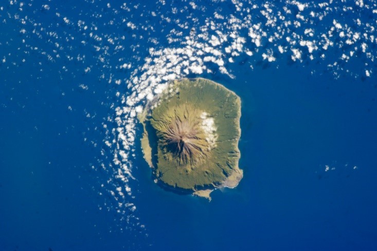 tristan da cunha kepulauan berpenduduk paling terpencil di dunia 177