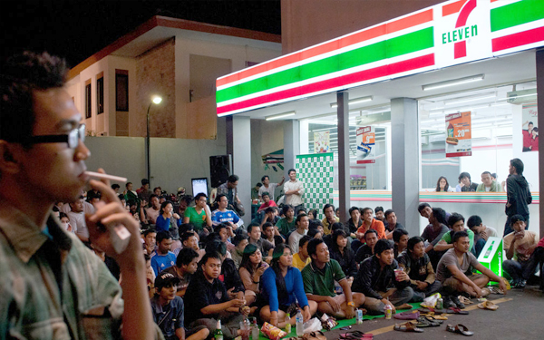 tumbangnya satu demi satu 7 eleven di indonesia 278