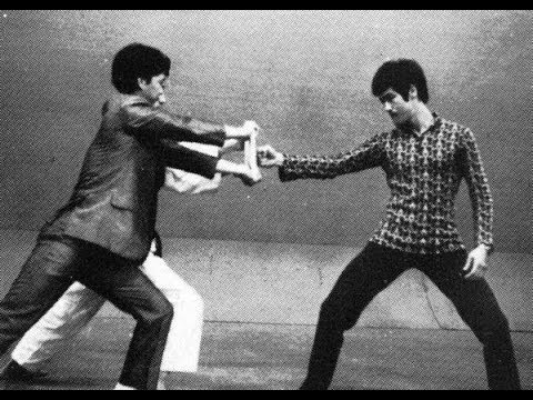 tumbukan satu inci bruce lee