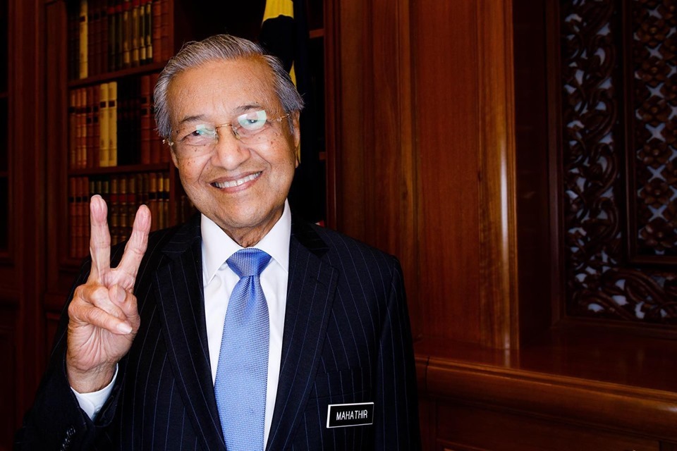 tun mahathir letak jawatan perdana menteri