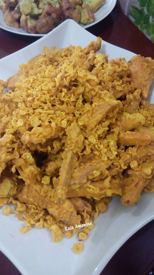 ubi keledek dan pisang goreng rangup