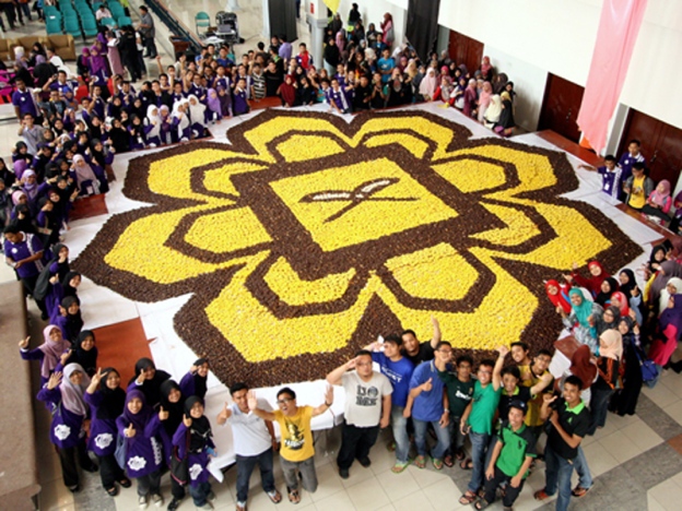 uia rekod donut logo terbesar malaysia book of records