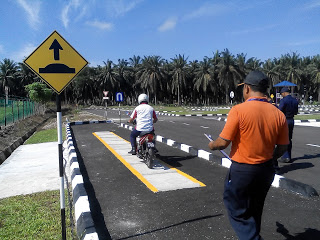 ujian motorsikal sekolah memandu