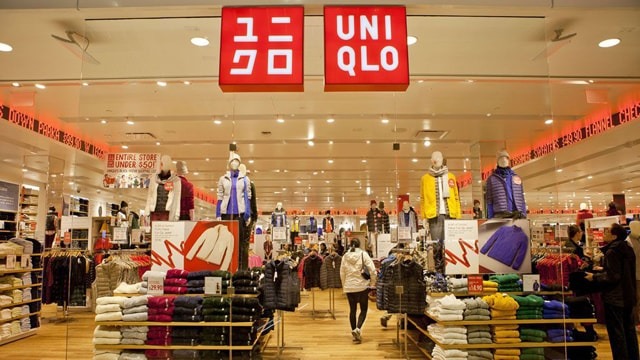 uniqlo jenama terkenal jepun