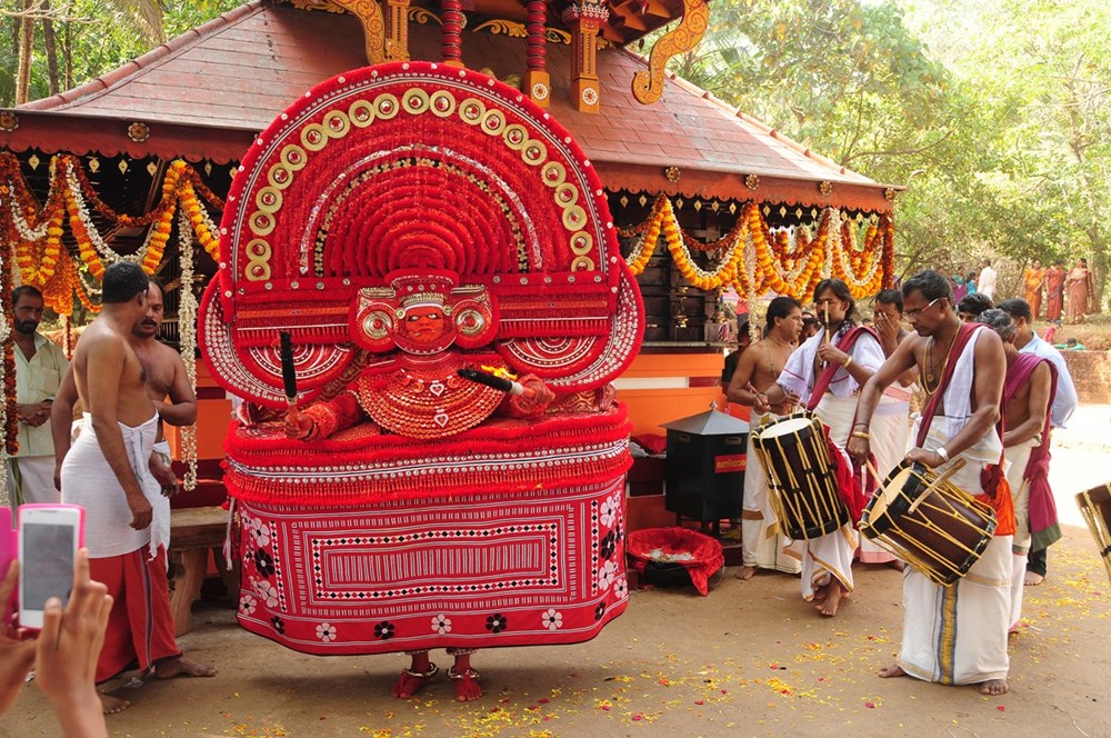 upacara theyyam