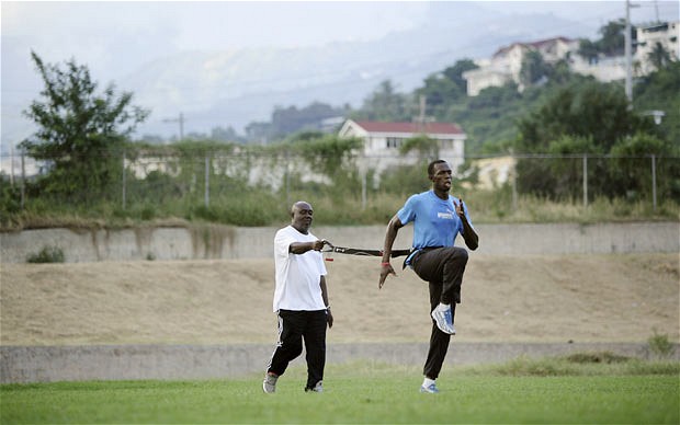 usain bolt berlatih