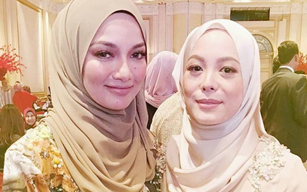 vivy yusof bersama neelofa