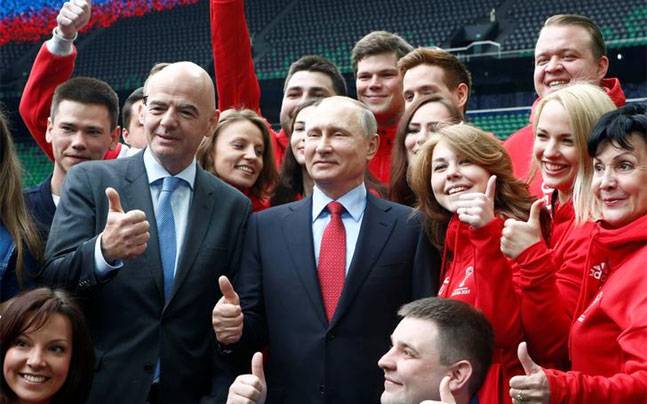 vladimir putin gembira dengan penganjuran piala dunia