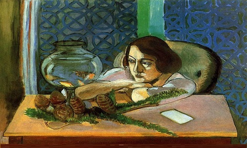 woman before an aquarium oleh matisse