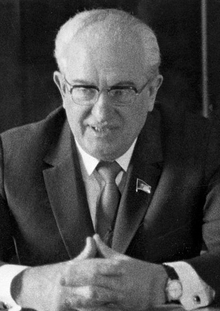 yuri andropov ketua pemimpin soviet